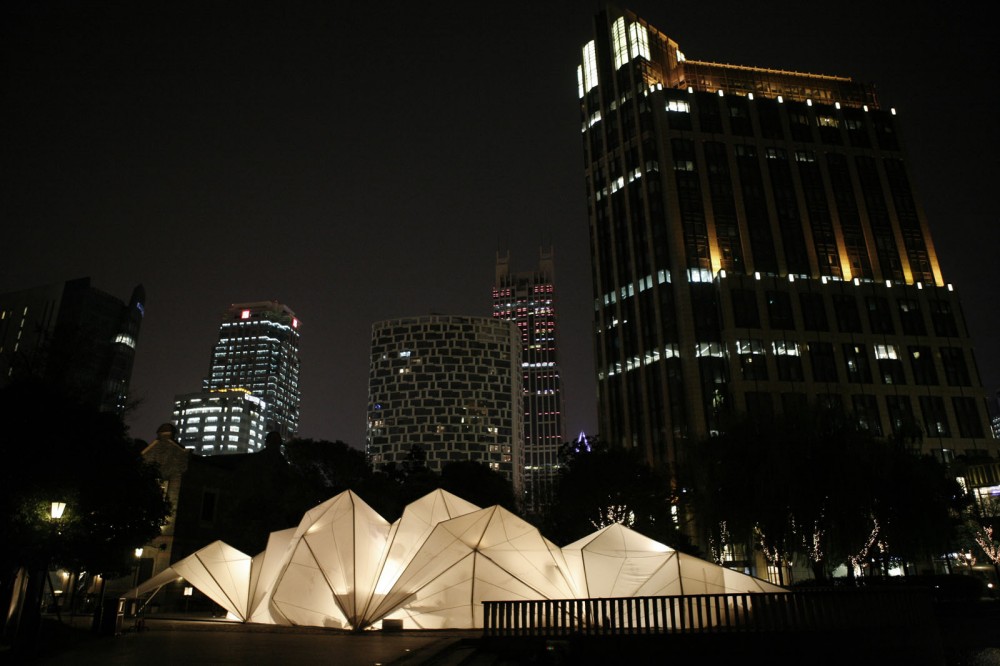 רוצים להתקפל – האם ניתן להגדיר את האוריגמי כמגמה או זרם בעיצוב העכשווי